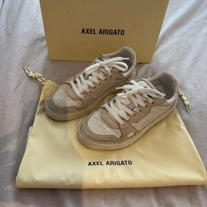 Axel Arigato Sneakers